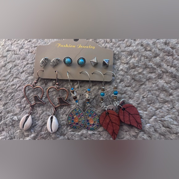 Bohemian Earring Set - Picture 3 of 3
